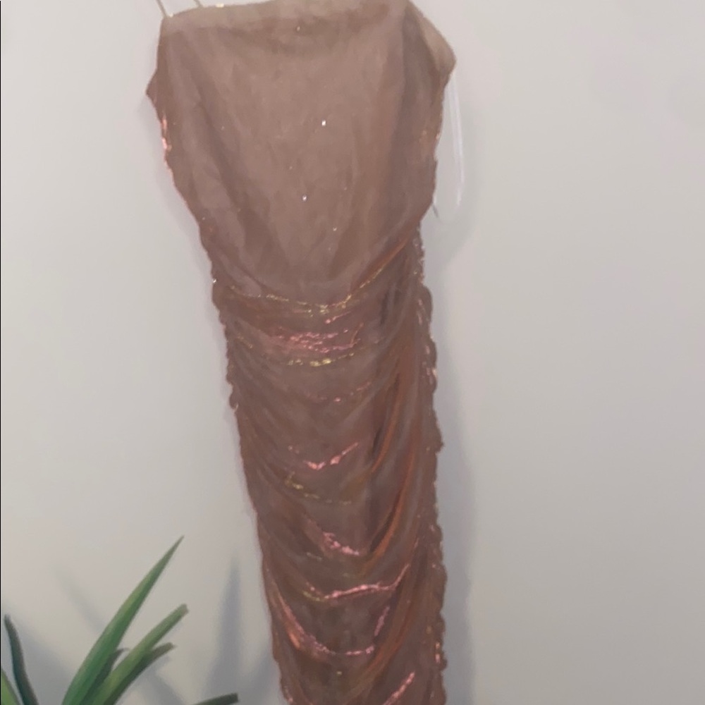 Chic Strapless Brown Dress with Pink Accents